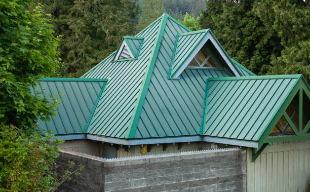 Best Commercial Roofing Services  in Middlebranch, OH